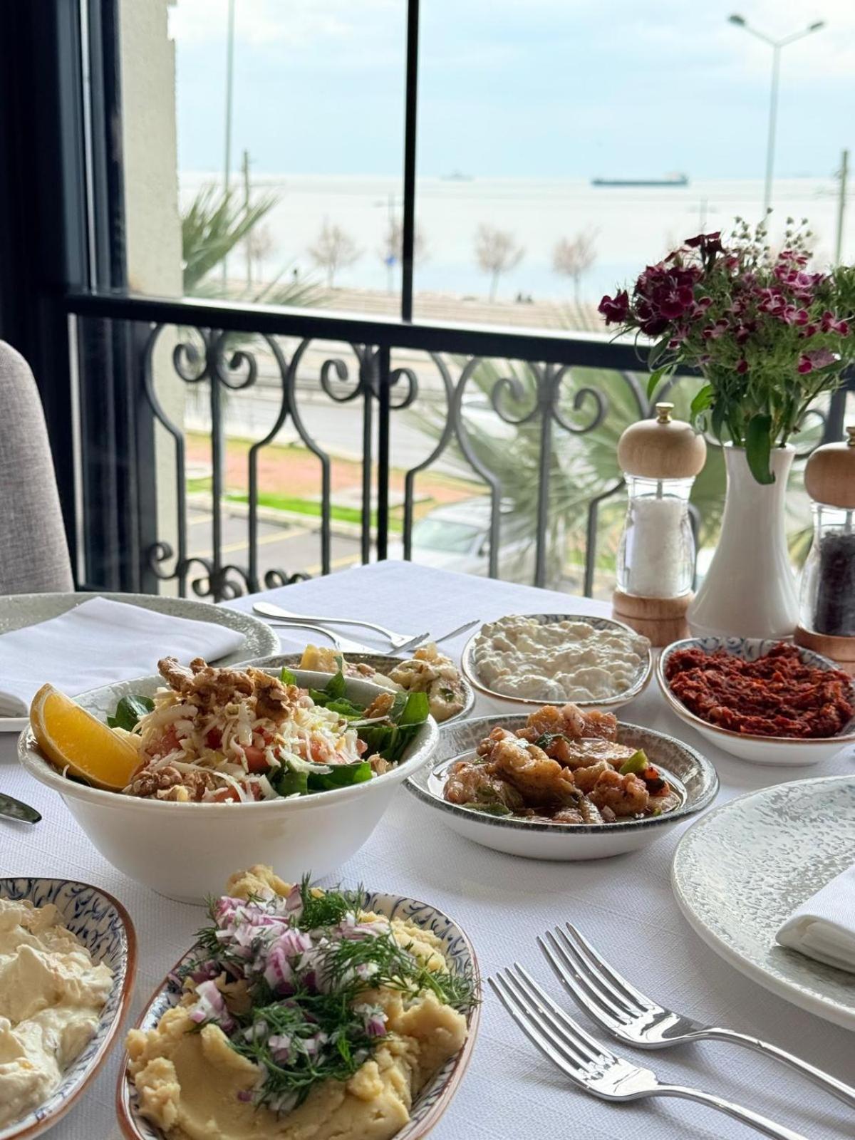 The Yali Konak Hotel Izmir Eksteriør billede